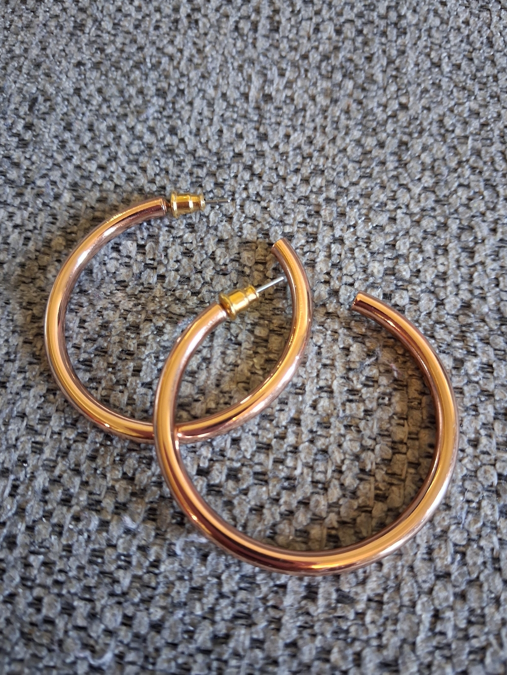 Rose Gold Hoop Earrings - Sleek Women's Fashion Hoops